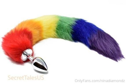 ninadiamondz 01 12 2020 1363541231 I want this rainbow butplug tail ?❤?????
